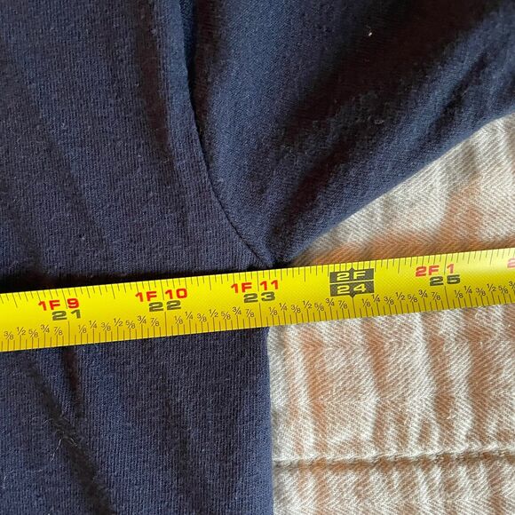 NOTRE DAME FIGHTING IRISH T Shirt Men’s MEDIUM CHAMPION Blue Classic Logo - Picture 6 of 9